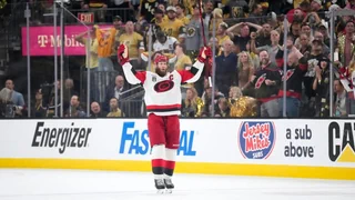 NHL: Stanley-Cup-Final – Staal-Doppelpack: Carolina gleicht 