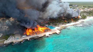 1700 Gäste evakuiert – Strandhotel in der Dominikanischen Republik brennt – Frau stirbt