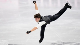 Eiskunstlauf-WM in Prag – Britschgi nach Kurzprogramm auf Rang 9 – Malinin zaubert wieder