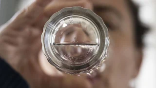 «Ewigkeitschemikalien» – Wie gefährlich sind PFAS – und gibt es Alternativen?