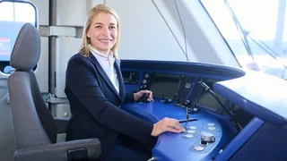 Neue Chefin der Deutschen Bahn – Mit Frau Palla soll die Bahn (fast) so fit werden wie die SBB