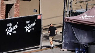 Nach kurzzeitiger Absetzung – Jimmy Kimmel wieder auf allen US-Sendern zu sehen