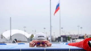 Trotz andauernden Kriegs – Schwimm-Weltverband lässt russische Profis wieder antreten