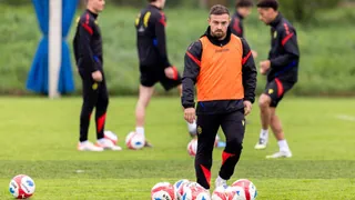 Nach Brand im Stadion – Bälle aus Aarau und neue Schuhe: FCB muss improvisieren