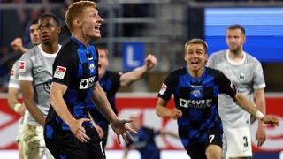 Sieg nach Verlängerung – Relegation: Paderborn zurück in Bundesliga, Wolfsburg steigt ab