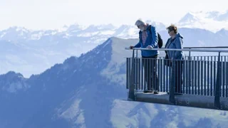 Höhenangst überwinden – Höhenangst ist unangenehm, aber beha