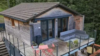 Einzigartige Wohnstile – Stadtwohnung, Mini-Chalet und modernes Holzhaus: drei Wohnträume