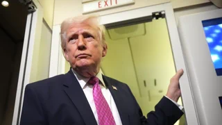 Krieg in Nahost – Trump droht abermals mit Angriff auf Ölquellen und Kraftwerke