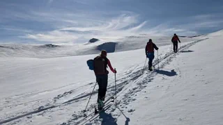 Wanderung des Monats Februar – Fronalp – Schneeschuhwandern im stillen Glarner Winterparadies