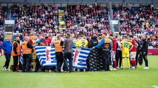 Teamarzt gibt Entwarnung – Eriksen nach Zusammenbruch vor Kr