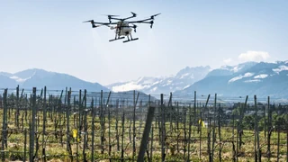Rechtsfragen aus dem Alltag – Darf ich eine Drohne vom Himmel holen, die mich filmt?