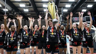 Cupfinals im Basketball – Freiburg dominiert: Die Cup-Titel gehen an Elfic und Olympic