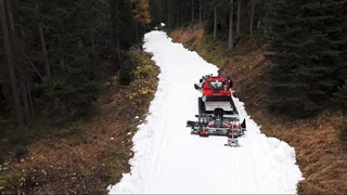 Snowfarming in Davos – Wie man dem Ski-Winter auf die Sprünge hilft