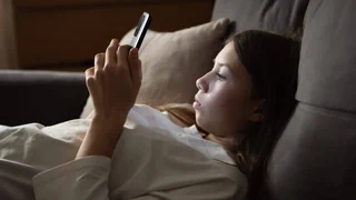 Jugendliche schützen – Griechenland streicht unter 15-Jährigen TikTok und Co.