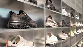 Streit um «Swissness» – Schuhmarke On: Schweizerkreuz-Entscheid mit Folgen