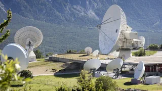 DACH-Kooperation im All – Was will die Schweizer Armee im Weltraum?