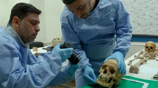 Massengräber – In Syrien hat die Suche nach den Vermissten erst begonnen