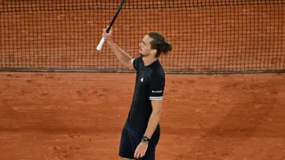 Gewinnt er die French Open? – Mit Oma Natalia als Edelfan: Zverev auf Kurs
