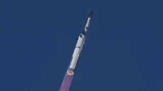 Kurz vor Börsengang – Überarbeitete SpaceX-Rakete Starship absolviert Testflug