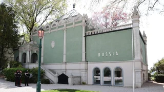 Kunstbiennale – Protest gegen Russlands Teilnahme an Biennale in Venedig