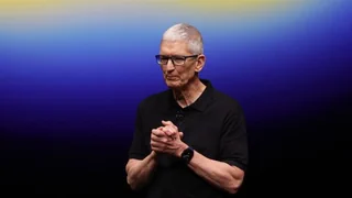 Wechsel beim iPhone-Konzern – Apple-Chef Tim Cook tritt zurück – Hardware-Boss übernimmt