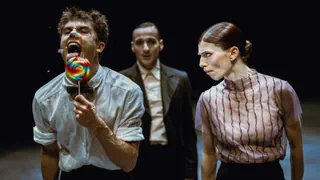 Neukreation des Balletts Basel – Der radikal entschlackte  «Nussknacker» in Basel begeistert