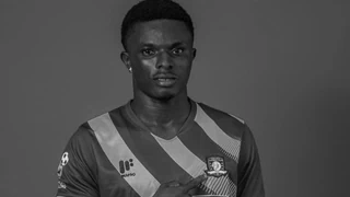 Internationale Fussball-News – Ghanaischer Spieler bei Raubüberfall auf Teambus getötet