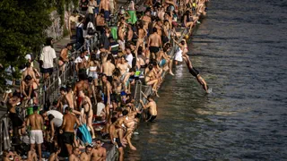 Überblick in Grafiken – Die Schweiz wächst, Europa schrumpft – und beide sind unzufrieden