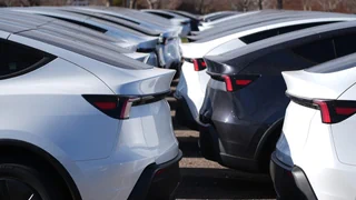 BYD neu an Spitze – Tesla ist nicht mehr führend bei weltweiten Elektroauto-Verkäufen