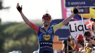 21. Etappe des Giro d'Italia – Milan erlöst sich selbst – Vingegaard schafft das Triple