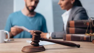 Das grosse «Darf man das»-Quiz – Darf ich in die Ferien, wenn ich krankgeschrieben bin?
