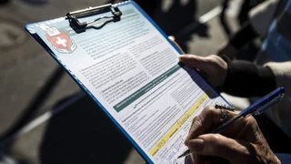 Unterschriftenskandal – Kommission kritisiert die Bundeskanzlei scharf