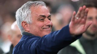 Internationale Fussball-News – Mourinho erhält Dreijahresver