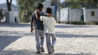 Griechenland – Weniger städtische Unterkünfte für minderjähr