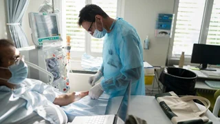 Fachkräftemangel – Junge Pflegekräfte meiden die Spezialisierung auf Altenpflege