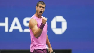 Kracher-Halbfinal in New York – Alcaraz bleibt auch gegen aufmüpfigen Djokovic ohne Satzverlust