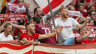 Süchtig nach Siegen – Was passiert im Gehirn von Fussballfans?