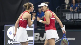 BJKC-Duell mit Tschechien – Bencic/Golubic beweisen Nervenstärke: Schweiz fehlt noch ein Sieg