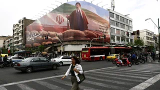 Krieg im Nahen Osten – Wer hat im Iran das Sagen nach Chameneis Tod?