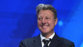 Mit einer Stimme Unterschied – Machtwechsel perfekt: Ospelt beerbt Eliasch als FIS-Präsident