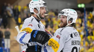 Spiel 3 vs. Davos: 3:2 n.V. – Break zum Dritten: Gottéron trifft nach 89 Minuten ins Glück