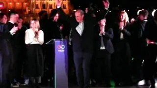 Showeinlage in Budapest – Minister in spe zeigt: den Wahlsieg kann man auch tanzen