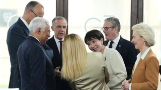 Kurioses vom G7-Gipfel – Warum der Small Talk bei Staatschefs so wichtig ist