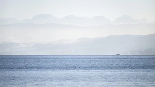 Zürich Tiefenbrunnen – Bootsanlegesteg eingebrochen – Ölteppich auf dem Zürichsee