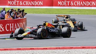 Formel 1: Sprintrennen Spa – 1. Rennen in Ära nach Horner: Verstappen siegt vor McLaren-Duo
