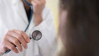 Kontrolle von Arztrechnungen – Ein genauer Blick auf die Arztrechnung kann sich lohnen