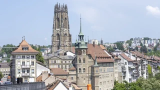 Abstimmung Kanton Freiburg – Trotz 600 Millionen Vermögen will Freiburg Gürtel enger schnallen