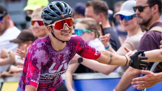 MTB: Short Track Lenzerheide – Geglückter Auftakt: Heim-Podestplätze für Blöchlinger und Keller