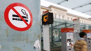 Raucherzonen – Immer mehr Rauchverbote im Freien