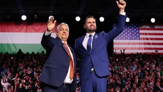 Besuch in Budapest – Warum JD Vance Wahlkampf für Viktor Orban macht